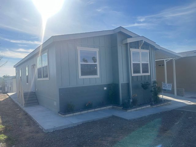 3444 W  Center St #7, Riverside, CA 92501