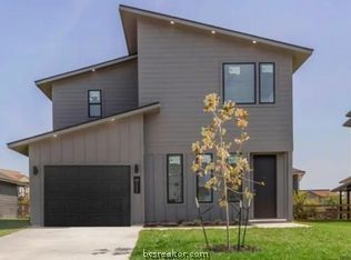 3006 Alpha Wolf Ct, College Station, TX 77845