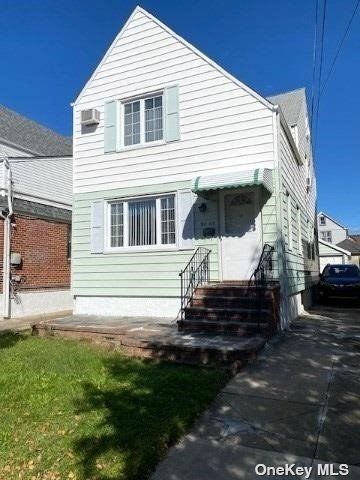 90-35 210th Place, Queens Village, NY 11428