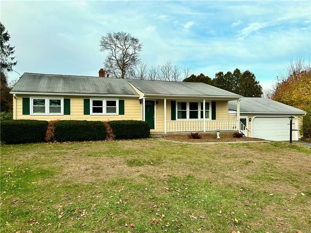 21 Castle View Dr, Chester, CT 06412