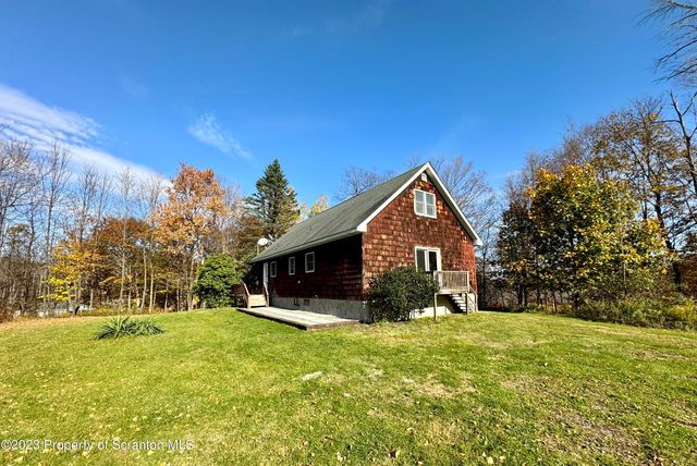 5560 Haas Pond Rd, Madison Township, PA 18444
