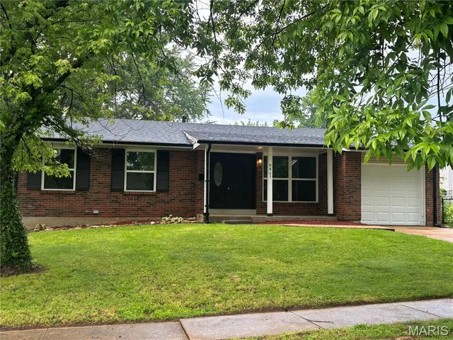 6841 Thurston Ave, Saint Louis, MO 63134