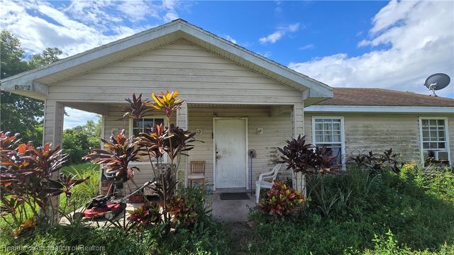 12 Hopkins Ave, Lake Placid, FL 33852