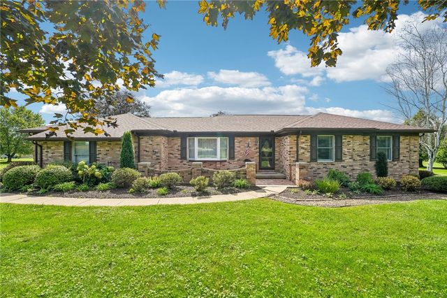 4254 Bethel New Wilmington Rd, New Wilmington, PA 16142