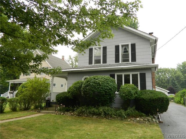 3933 Lockport Ave, North Tonawanda, NY 14120