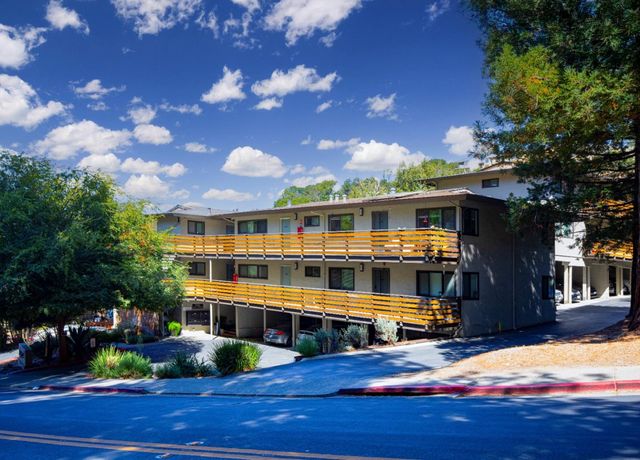 Professional Center Pkwy, San Rafael, CA 94903