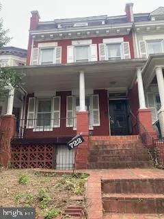 722 Shepherd St NW, Washington, DC 20011