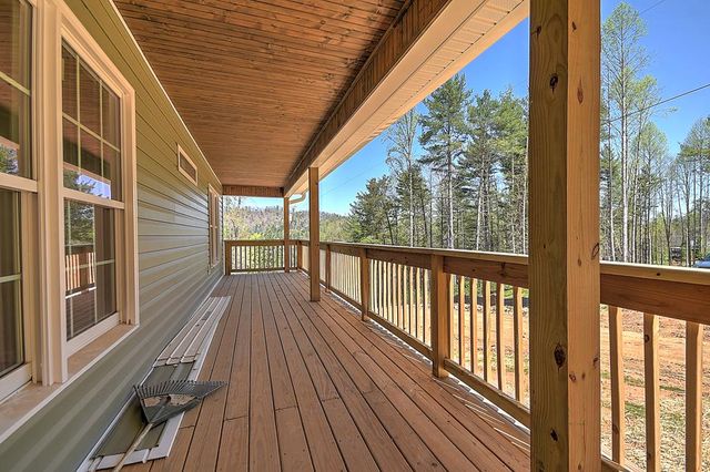 512 Bridle Path, Butler, TN 37640