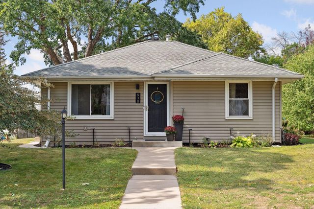 530 6th Ave S, Hopkins, MN 55343
