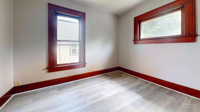 2295 SW 11th St, Akron, OH 44314