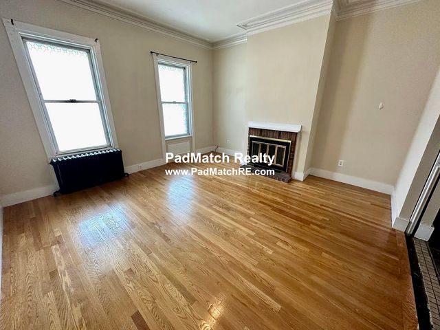 381 Dorchester St #1A, Boston, MA 02127