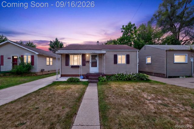 12452 Sidonie Ave, Warren, MI 48089