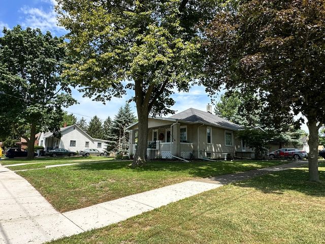 1016 E  Bronson St, Streator, IL 61364