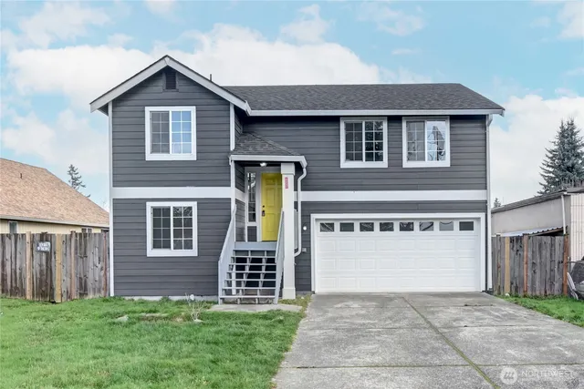8823 18th Avenue E, Tacoma, WA 98445