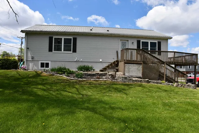 9730 N  Marine Key Dr, Syracuse, IN 46567