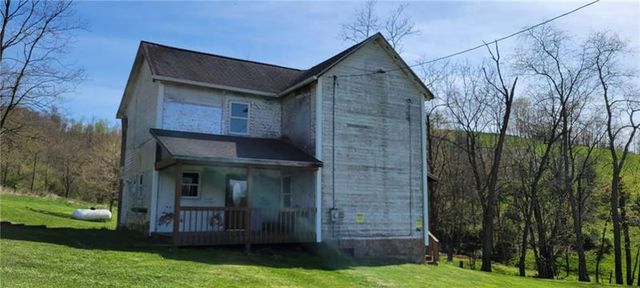 96 Willow Rd   E, Claysville, PA 15323