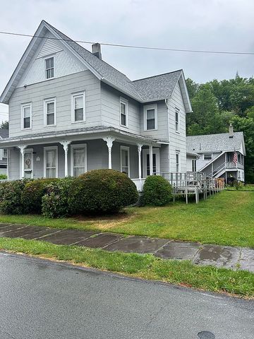 1607 East St, Honesdale, PA 18431
