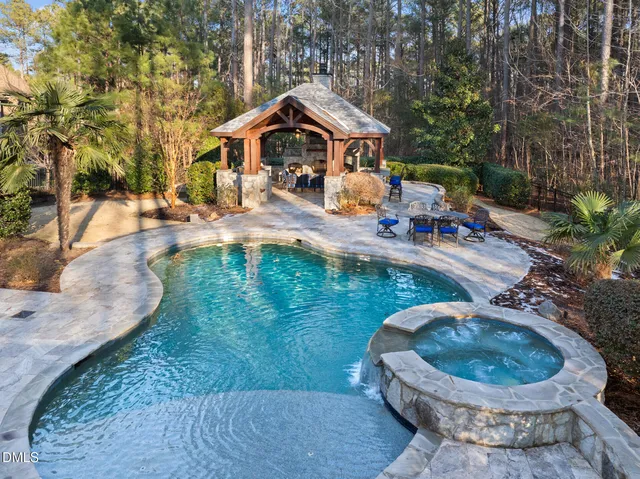 112 Winding Ridge Rd, Durham, NC 27713