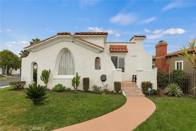 1425 W  79th St, Los Angeles, CA 90047