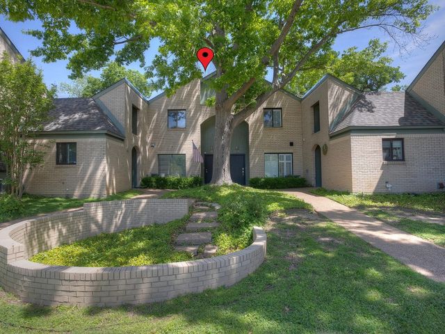 2633 McCart Ave, Fort Worth, TX 76110