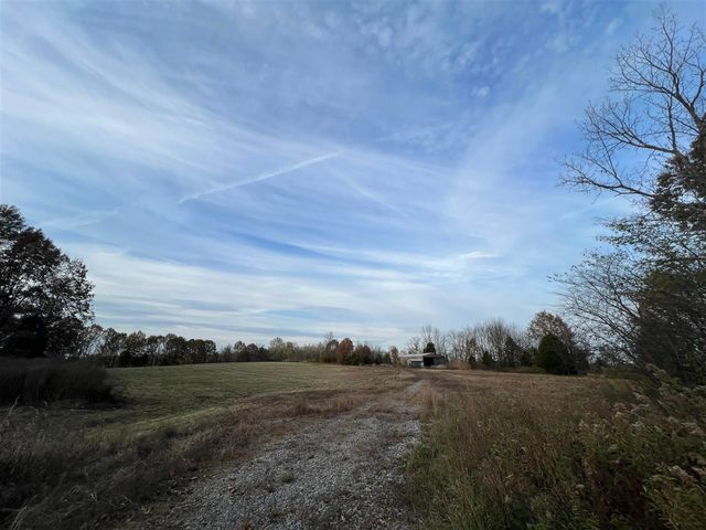 125 Boat Ramp Ln, Drakesboro, KY 42337