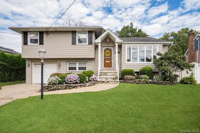 2877 Gerald Court, Bellmore, NY 11710