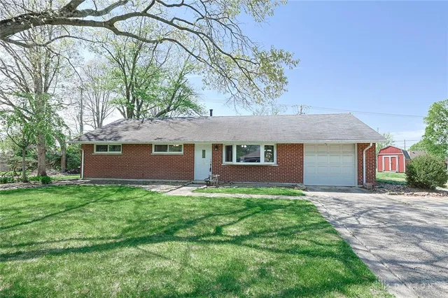 9117 Stephanie St, Dayton, OH 45458
