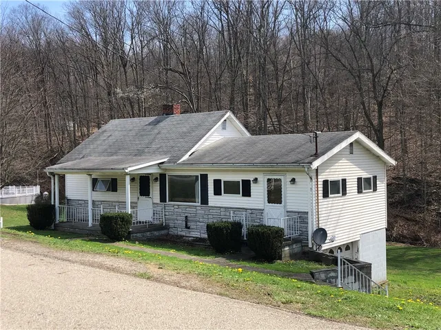 156 Desko Rd, Mc Clellandtown, PA 15458