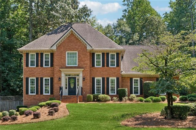 9885 Twingate Dr, Johns Creek, GA 30022