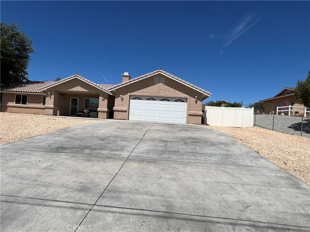 9220 Jacaranda Ave, Hesperia, CA 92345