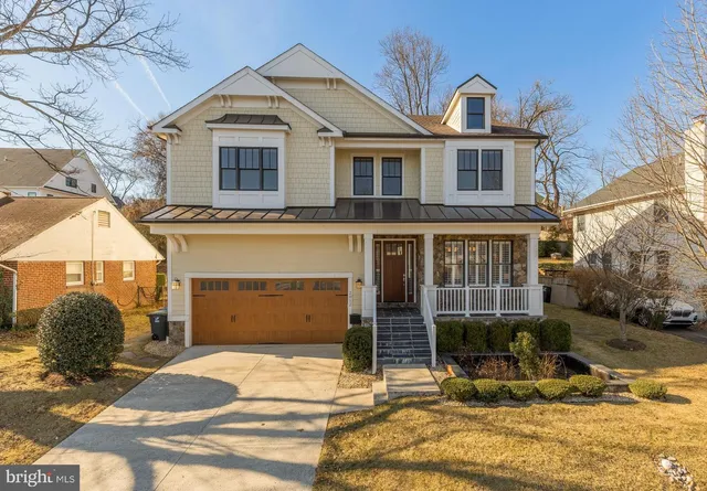 2012 N  Greenbrier St, Arlington, VA 22205