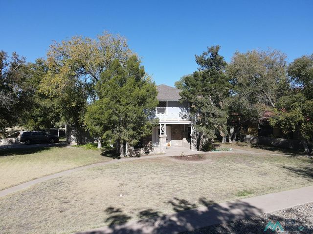 411 W  7th St, Roswell, NM 88201