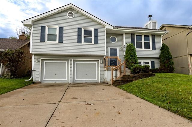 8631 NE 110th St, Kansas City, MO 64157