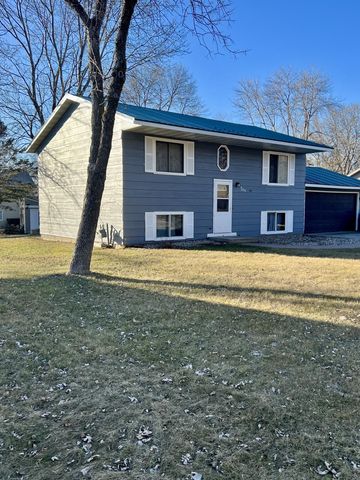 500 33rd St NW, Willmar, MN 56201
