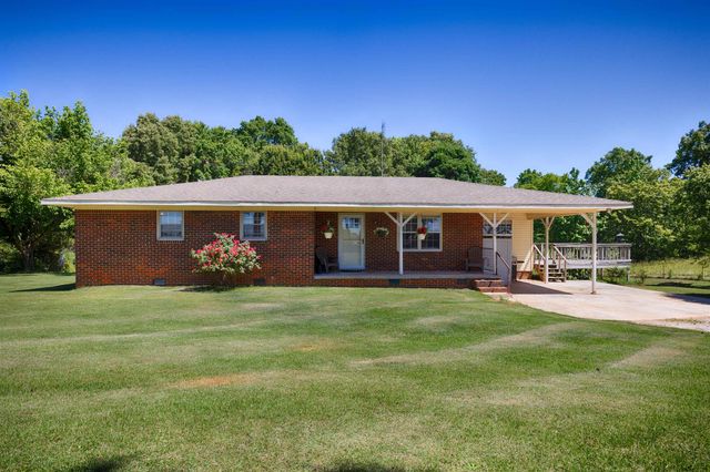 412 County Road 543, Rogersville, AL 35652