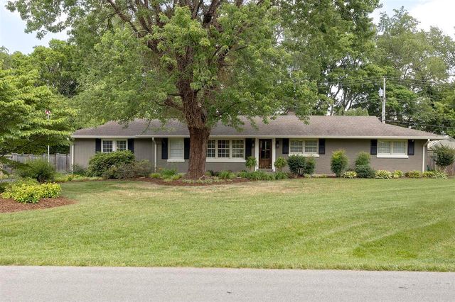 866 Richland Dr, Bowling Green, KY 42103