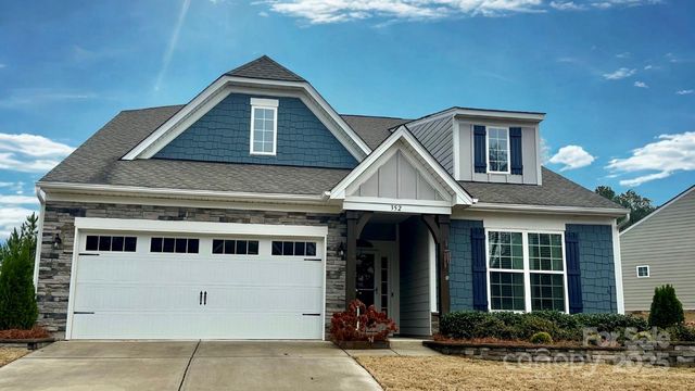 352 Picasso Trl, Mount Holly, NC 28120