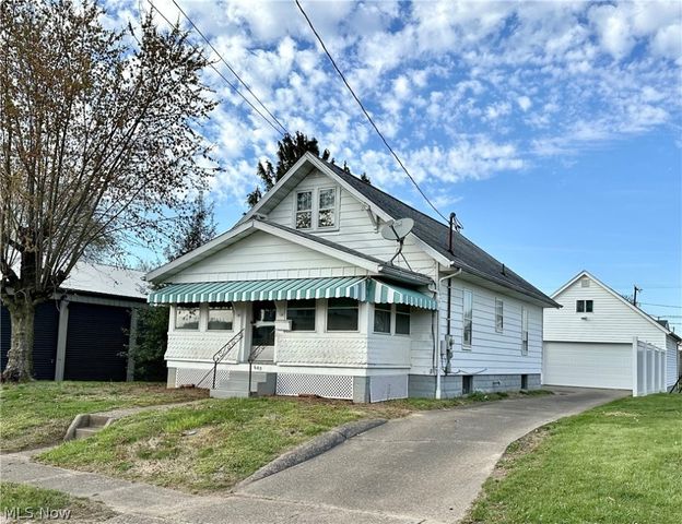 603 33rd St, Vienna, WV 26105