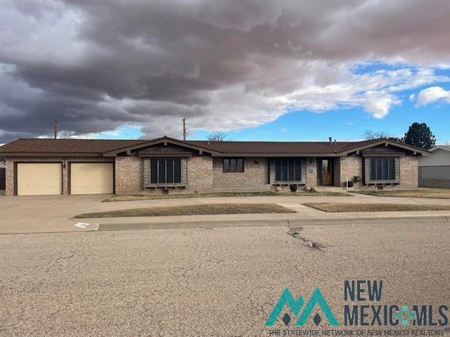 604 S  8th St, Jal, NM 88252
