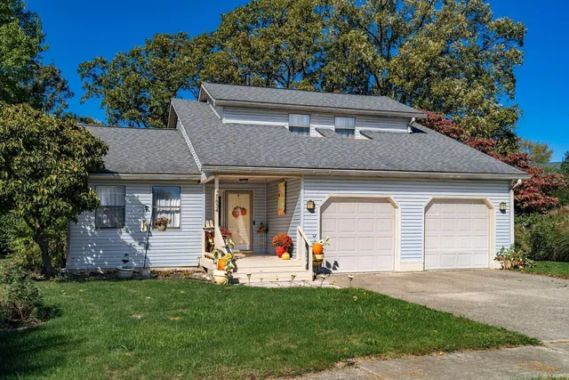 5834 Stoneshead Ct, Columbus, OH 43081