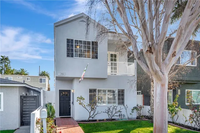 1208 California St, Huntington Beach, CA 92648