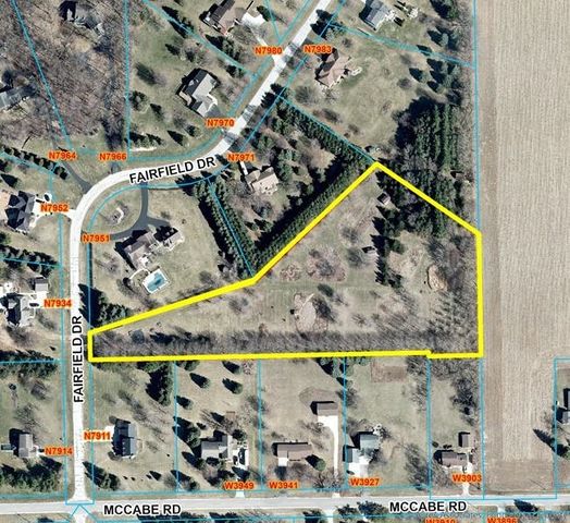 Fairfield Dr #20, Fond Du Lac, WI 54937