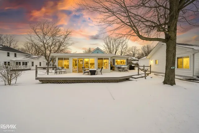 3838 S  Channel Dr, Harsens Island, MI 48028