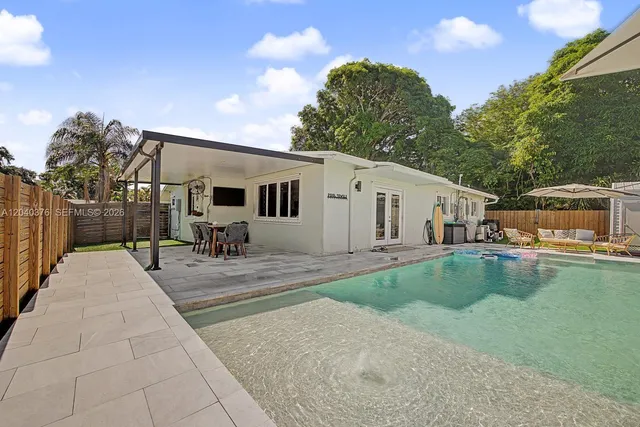 1651 SW 27th Ave, Fort Lauderdale, FL 33312