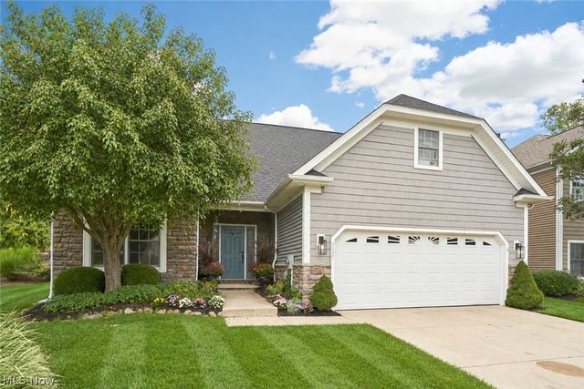 4127 Overbrook Dr, Brecksville, OH 44141