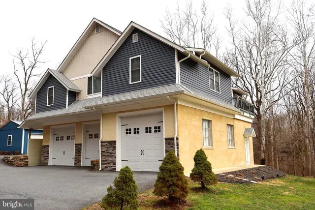5235 Durham Rd #212, Riegelsville, PA 18077