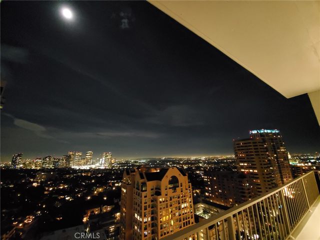 10501 Wilshire Blvd #2204, Los Angeles, CA 90024