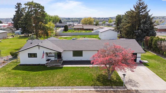 6916 W  Marie St, Pasco, WA 99301