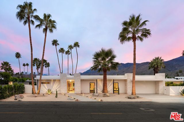483 E  Santiago Way, Palm Springs, CA 92264