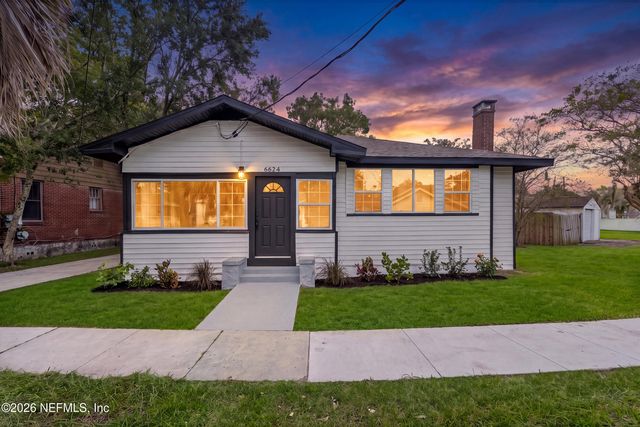 6624 SUNSET Drive, Jacksonville, FL 32208